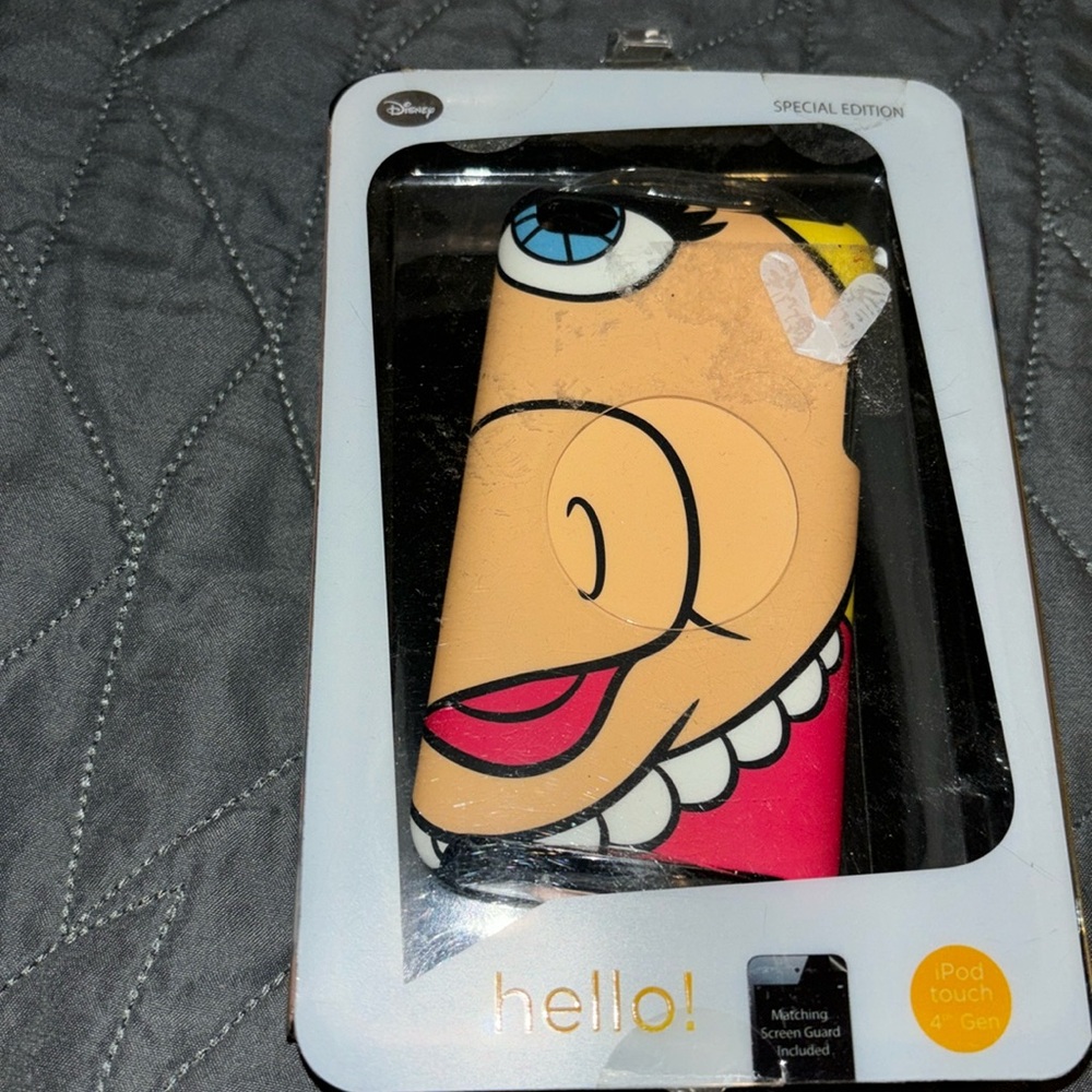 NWT Disney Miss piggy iPod touch 4th gen case